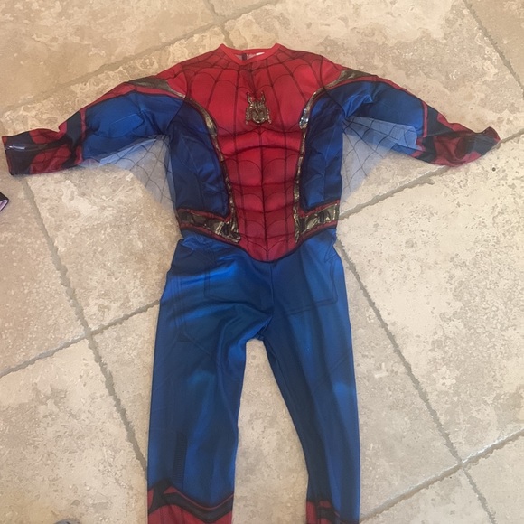 Spider-Man costume - Picture 2 of 5